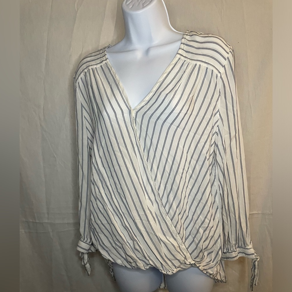 Max Studio V-neck Striped Long-Sleeved Blouse Shirt Women’s Large